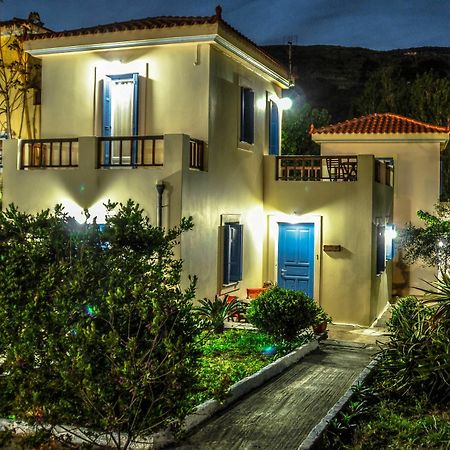 Mainades Maisonettes & Studios Menites Экстерьер фото